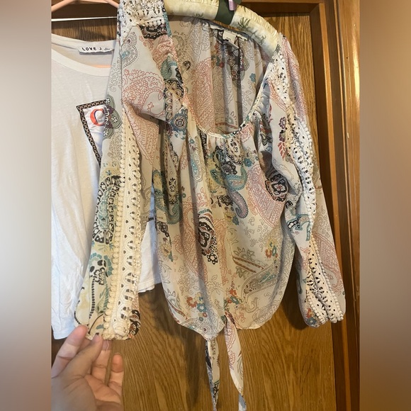 Shirt bundle - Picture 3 of 3